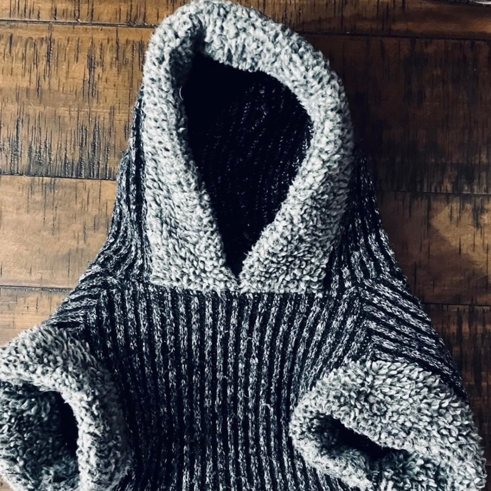 Grey Dog Hoodie Size Medium
